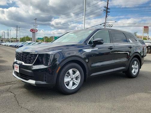 2025 Kia Sorento LX