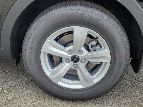 2025 Kia Sorento LX