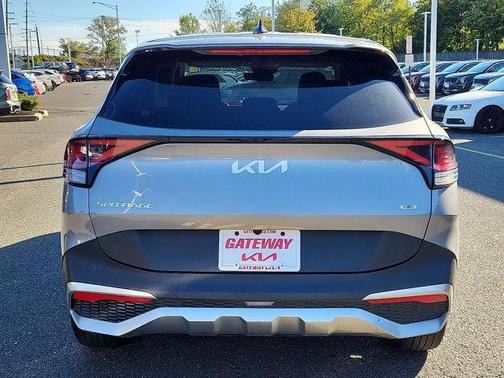 2023 Kia Sportage Hybrid LX
