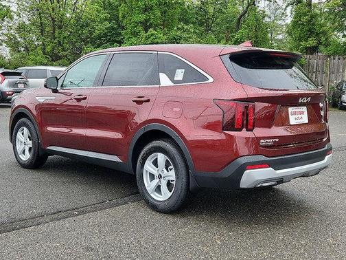 2025 Kia Sorento LX
