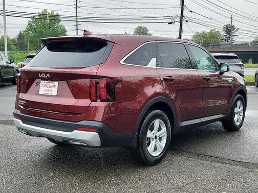 2025 Kia Sorento LX