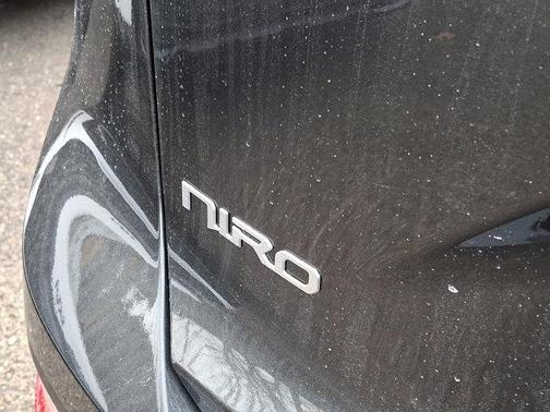 2025 Kia Niro EX