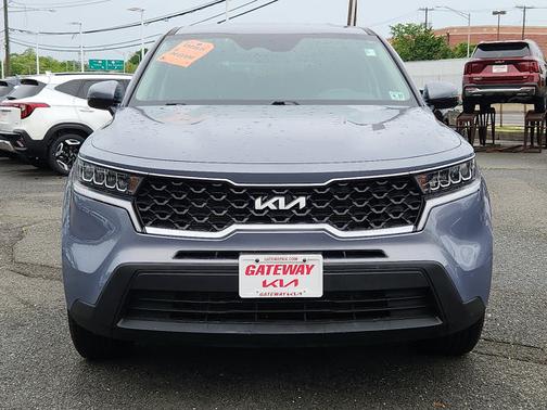 2022 Kia Sorento LX