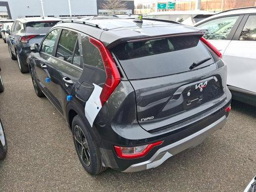 2025 Kia Niro EX