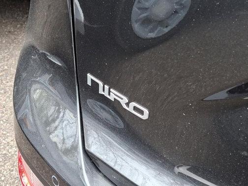 2025 Kia Niro EX