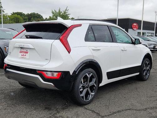 2025 Kia Niro EX Touring