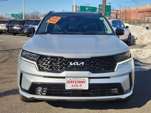 2022 Kia Sorento SX