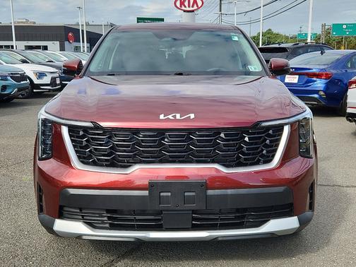 2024 Kia Sorento LX