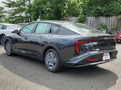 2025 Kia K4 LX