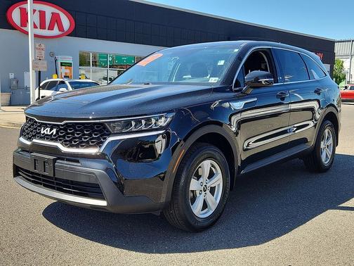 Ebony Black 2023 Kia Sorento LX
