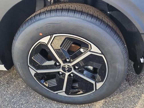 2025 Kia Niro LX