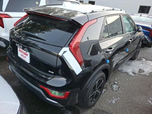 2025 Kia Niro EX