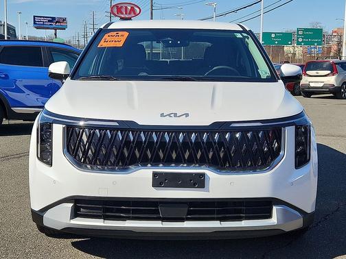 2025 Kia Carnival LX