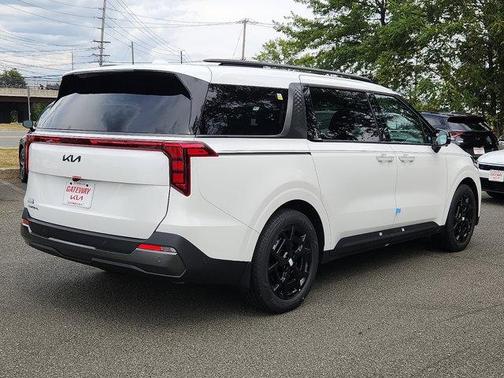 2026 Kia Carnival SX