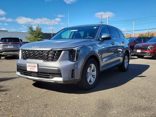 2025 Kia Sorento LX
