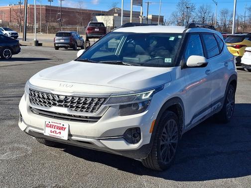 2022 Kia Seltos Nightfall