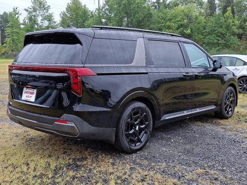 2026 Kia Carnival SX