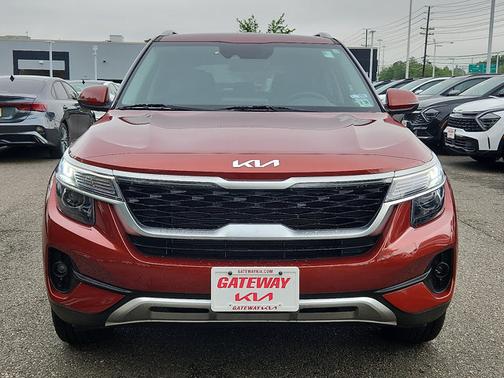 2023 Kia Seltos S