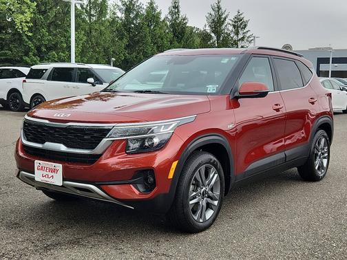 2023 Kia Seltos S