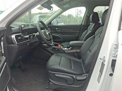 2025 Kia Telluride LX