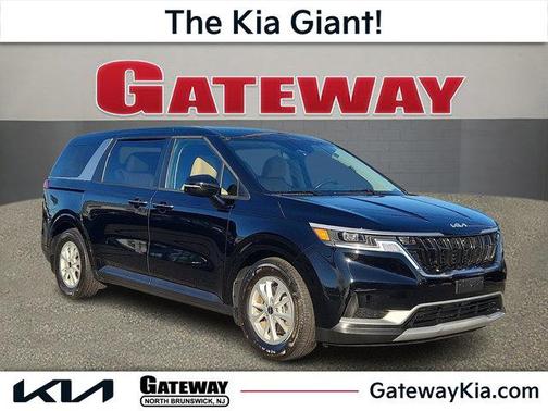 2024 Kia Carnival LX