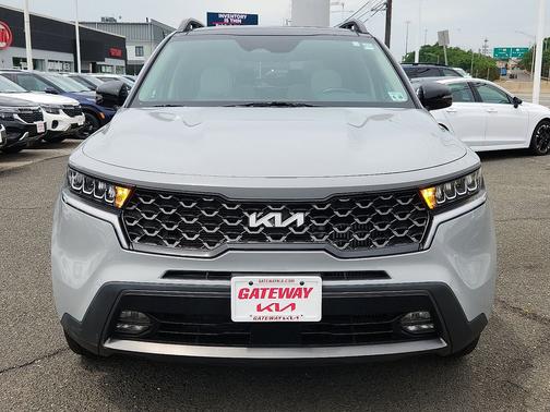 Gray 2023 Kia Sorento X-Line EX