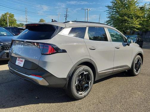 2026 Kia Sportage Hybrid EX