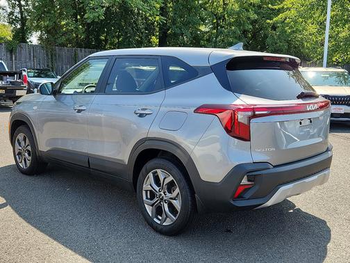 2025 Kia Seltos LX
