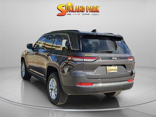 2025 Jeep Grand Cherokee Laredo X
