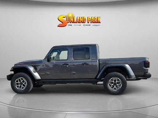 Granite Crystal Clearcoat Metallic 2026 Jeep Gladiator Rubicon