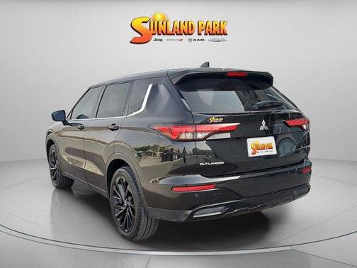 2023 Mitsubishi Outlander SE Black Edition