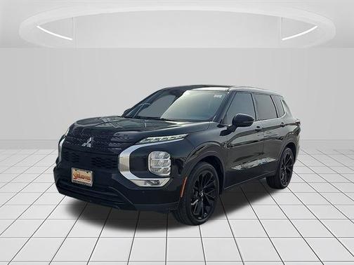 2023 Mitsubishi Outlander SE Black Edition