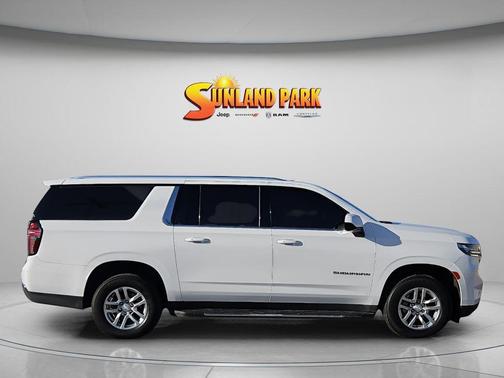 Summit White 2023 Chevrolet Suburban LT