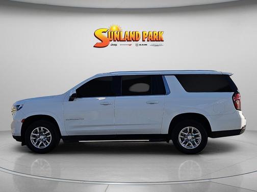Summit White 2023 Chevrolet Suburban LT