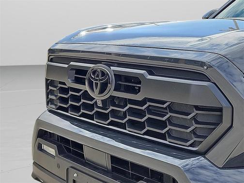 2024 Toyota Tacoma Hybrid TRD