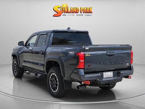 2024 Toyota Tacoma Hybrid TRD