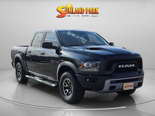 Brilliant Black Crystal Pearlcoat 2016 RAM 1500 Rebel