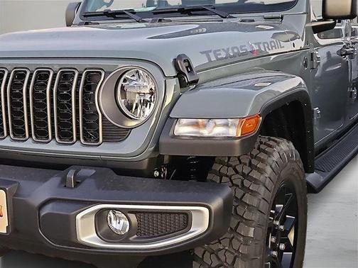 2026 Jeep Gladiator Texas Trail