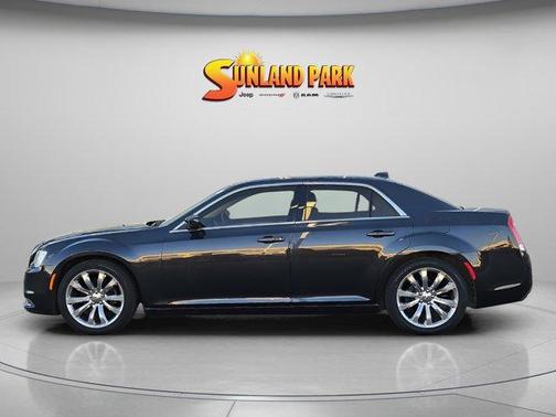 2015 Chrysler 300 Limited