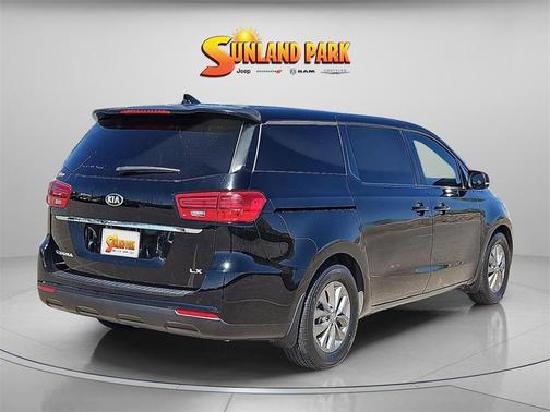 2021 Kia Sedona LX