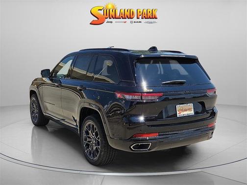2025 Jeep Grand Cherokee Summit