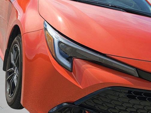 2025 Toyota Corolla Hatchback SE