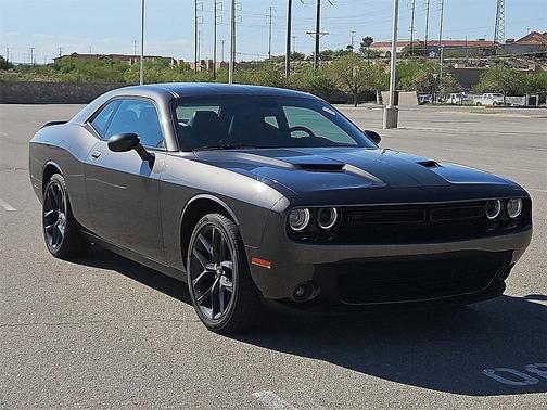 2022 Dodge Challenger SXT