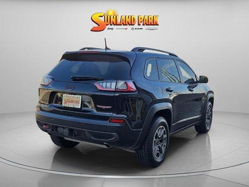 2023 Jeep Cherokee Trailhawk