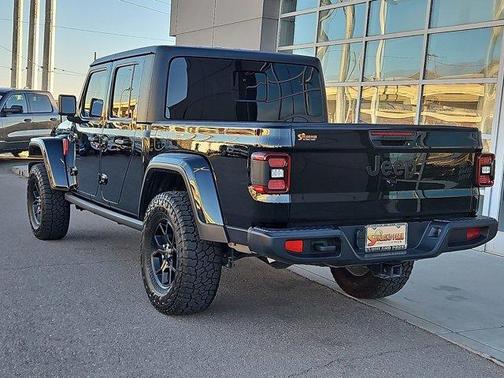 2024 Jeep Gladiator Sport