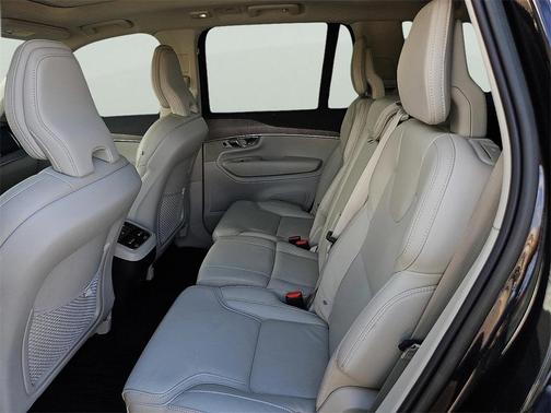 2023 Volvo XC90 B6 Ultimate 7-Seater