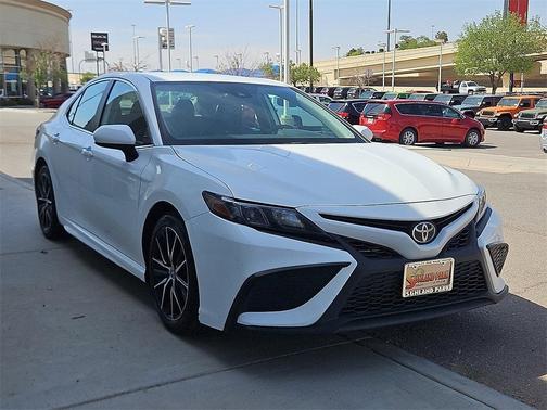 2021 Toyota Camry SE