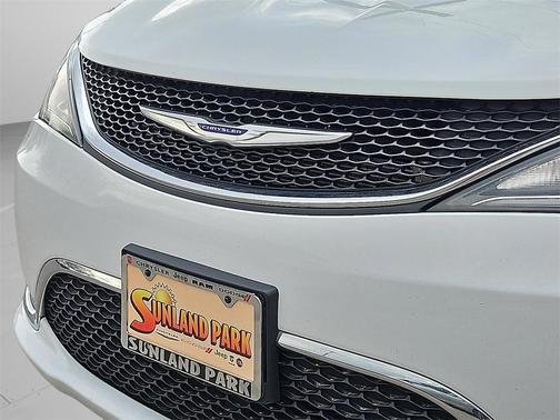 2020 Chrysler Pacifica Touring-L