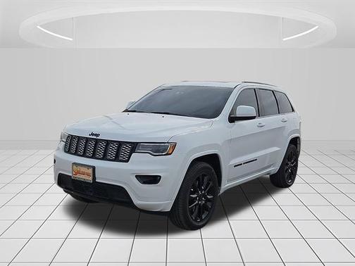 2022 Jeep Grand Cherokee WK Laredo