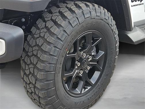 2025 Jeep Gladiator Sport